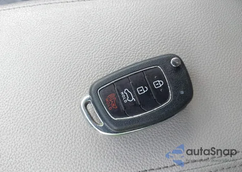 2016 Hyundai Tucson Se z USA, uszkodzony, nr VIN KM8J33A49GU071484